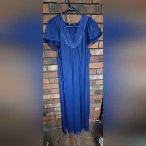 Vanity fair vintage navy blue night gown